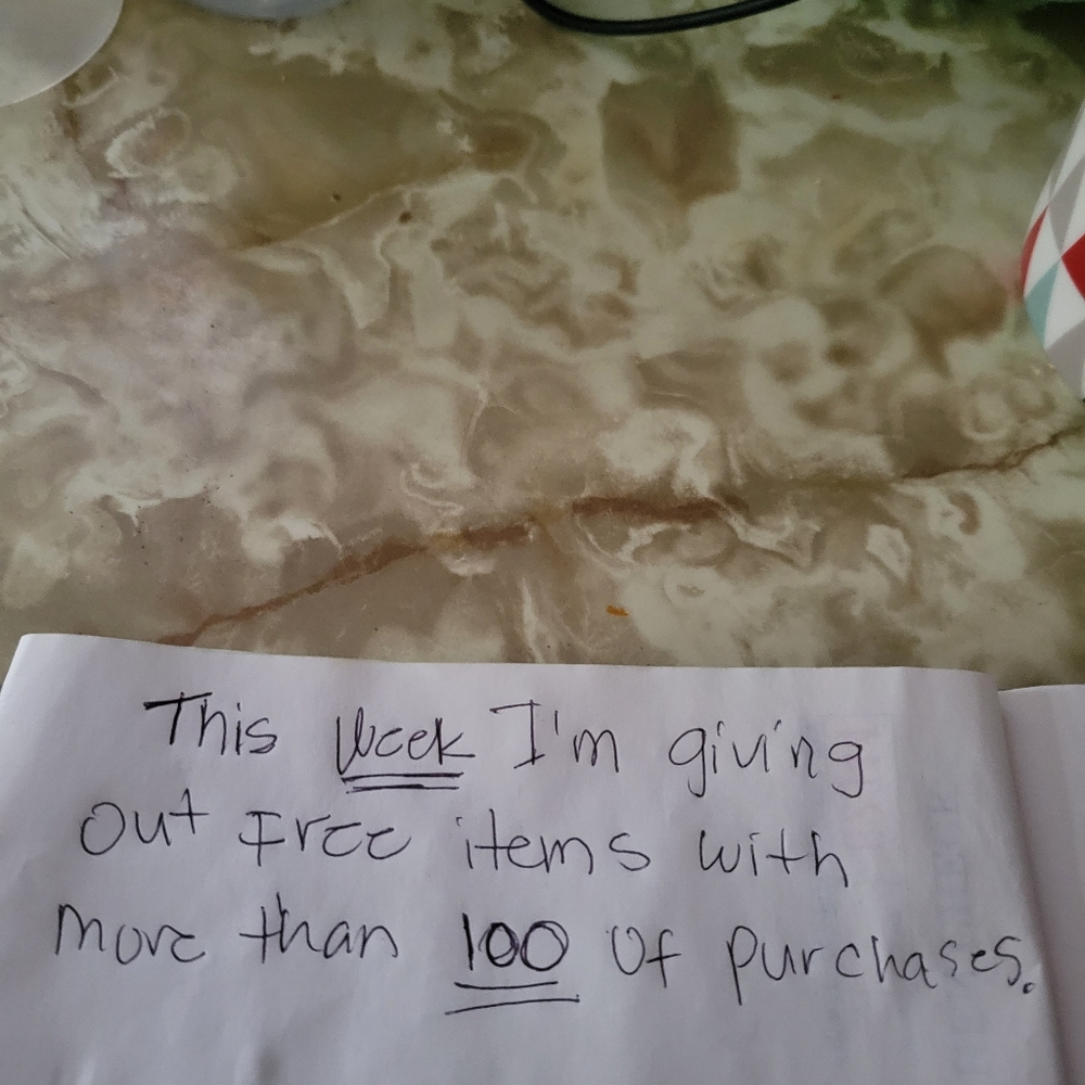 FREE ITEMS GIVING w. 100 PURCHASES